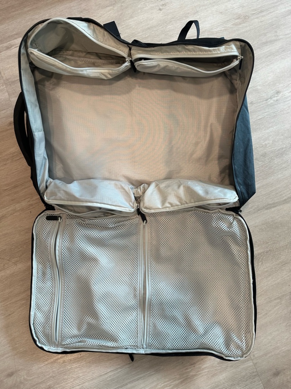 Tortuga travel outbreaker backpack 45L - Picture 4 of 8